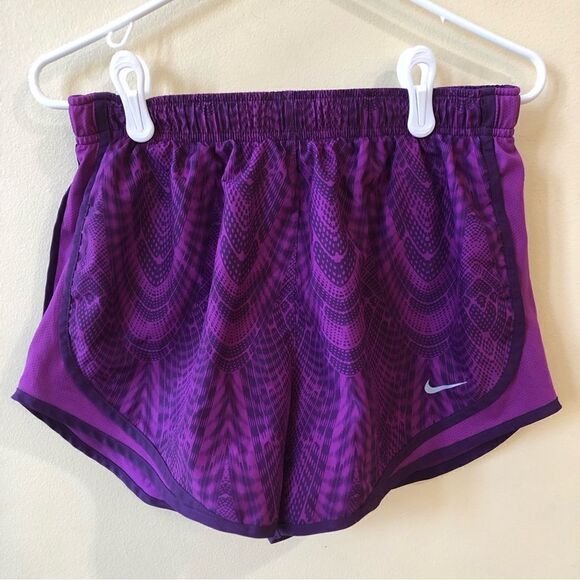 Nike Shorts Size M - Picture 1 of 4